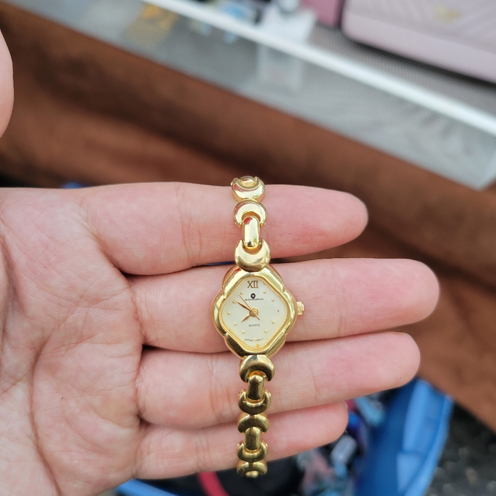 Watch - Picture 4 of 4